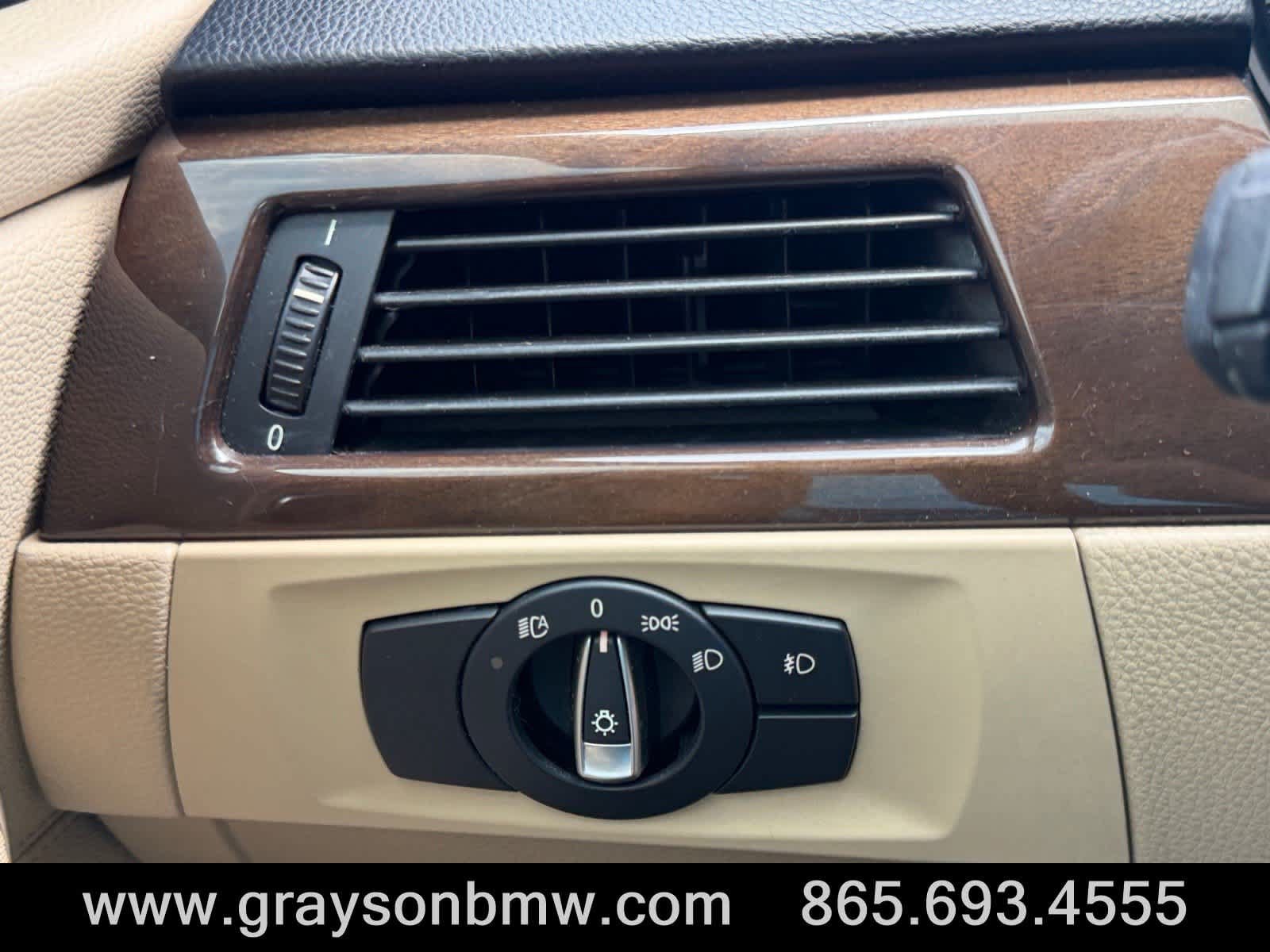 Used 2011 BMW 328i Sedan RWD image 22