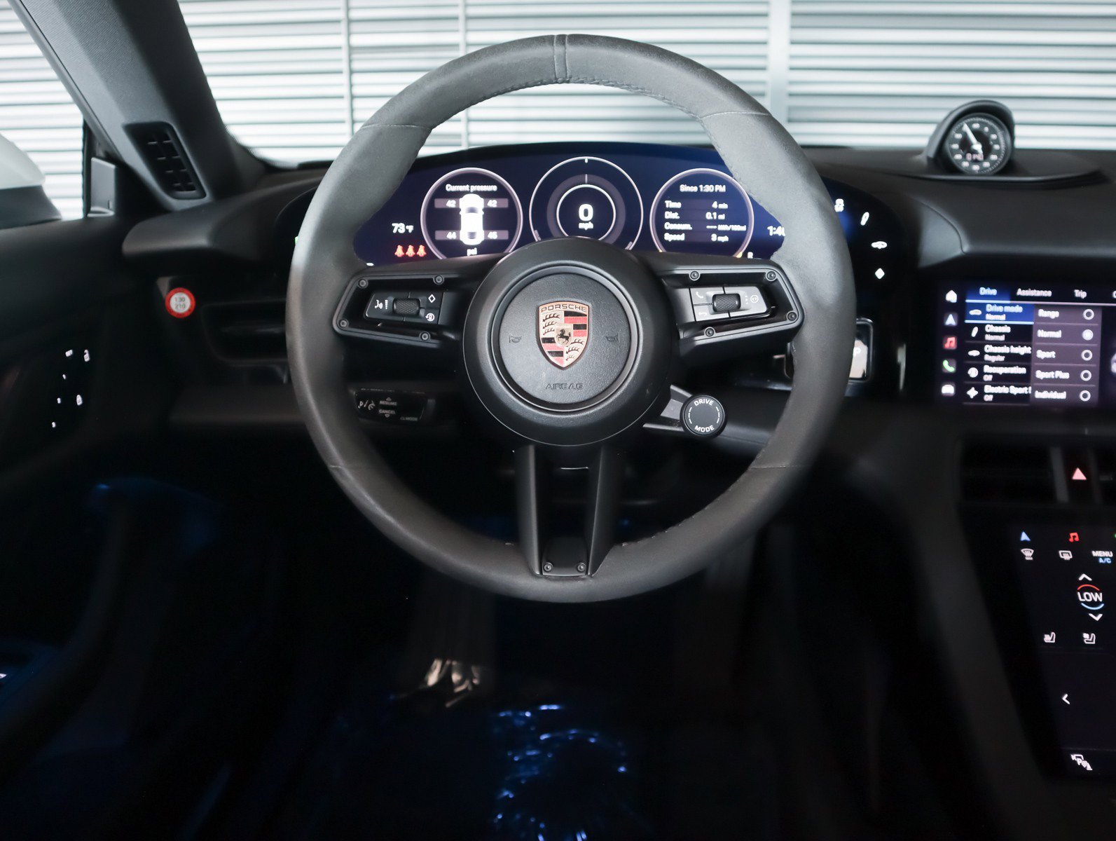 Used 2024 Porsche Taycan 4S image 15