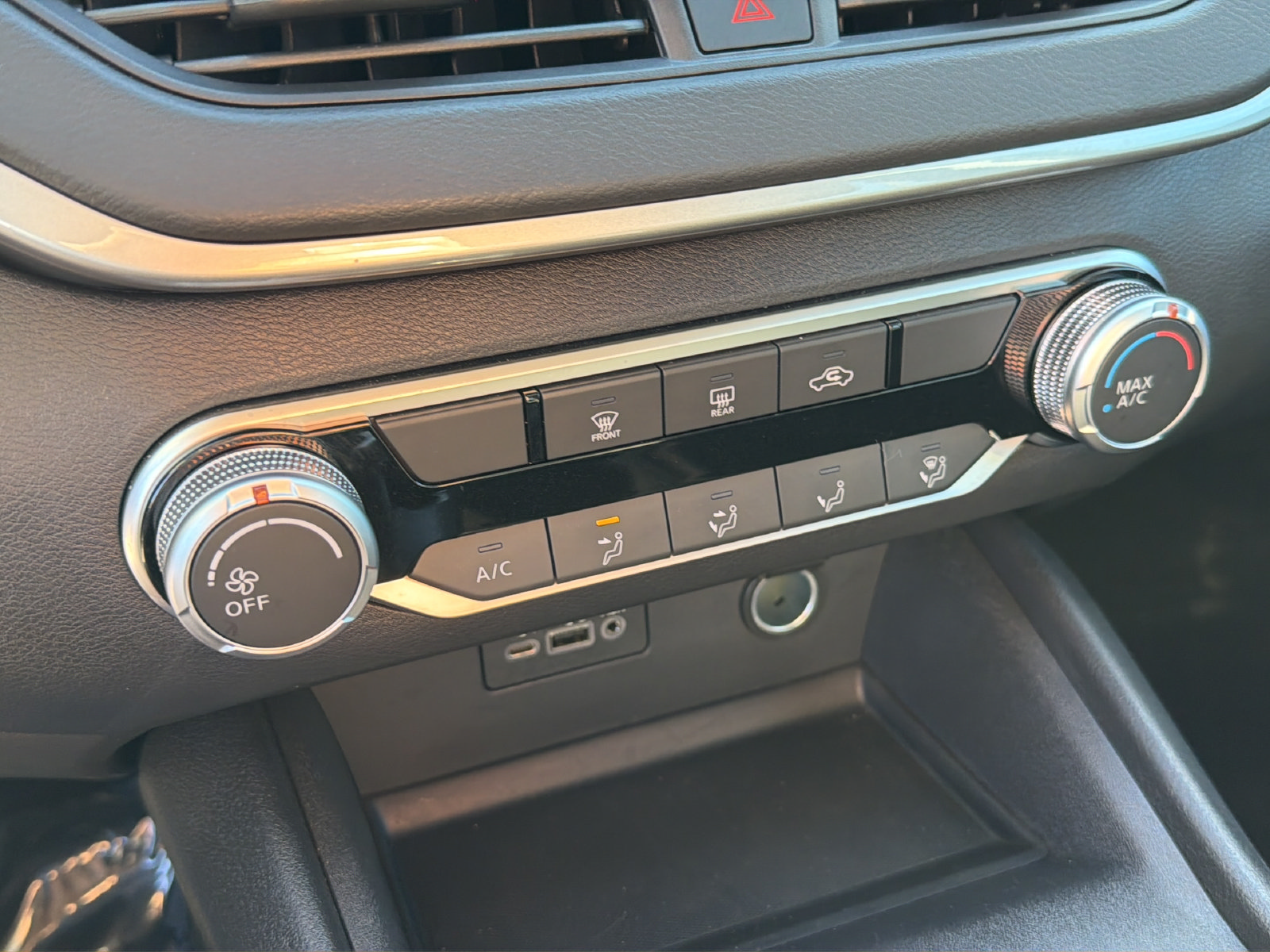 Used 2025 Nissan Altima 2.5 S FWD image 27