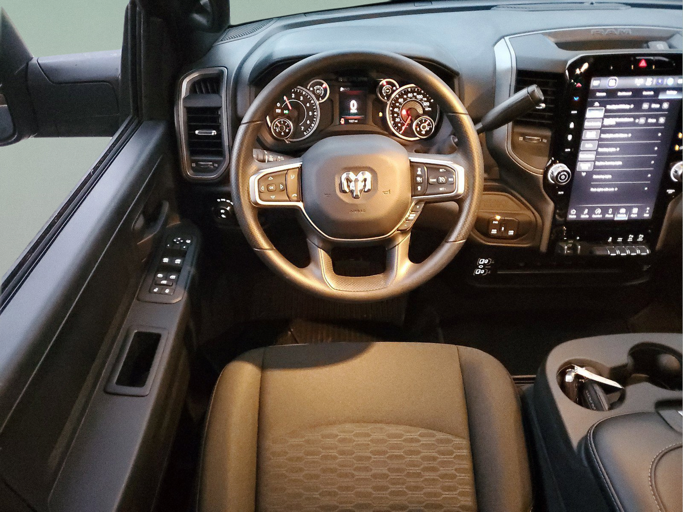 Used 2025 RAM 2500 Tradesman AWD/4WD image 11