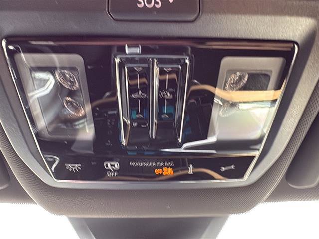 New 2026 Volkswagen Atlas Cross Sport SEL R-Line image 26