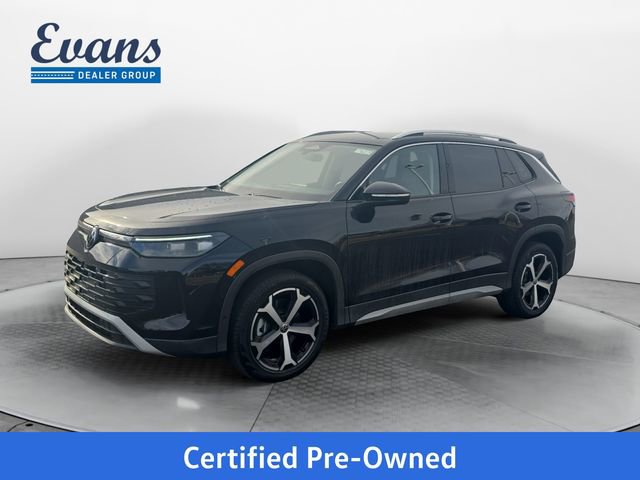 Used 2025 Volkswagen Tiguan SE