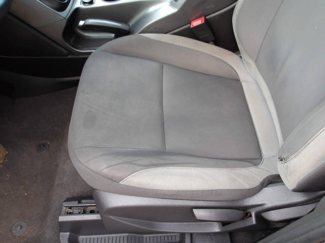 Used 2014 Ford Escape S FWD image 17