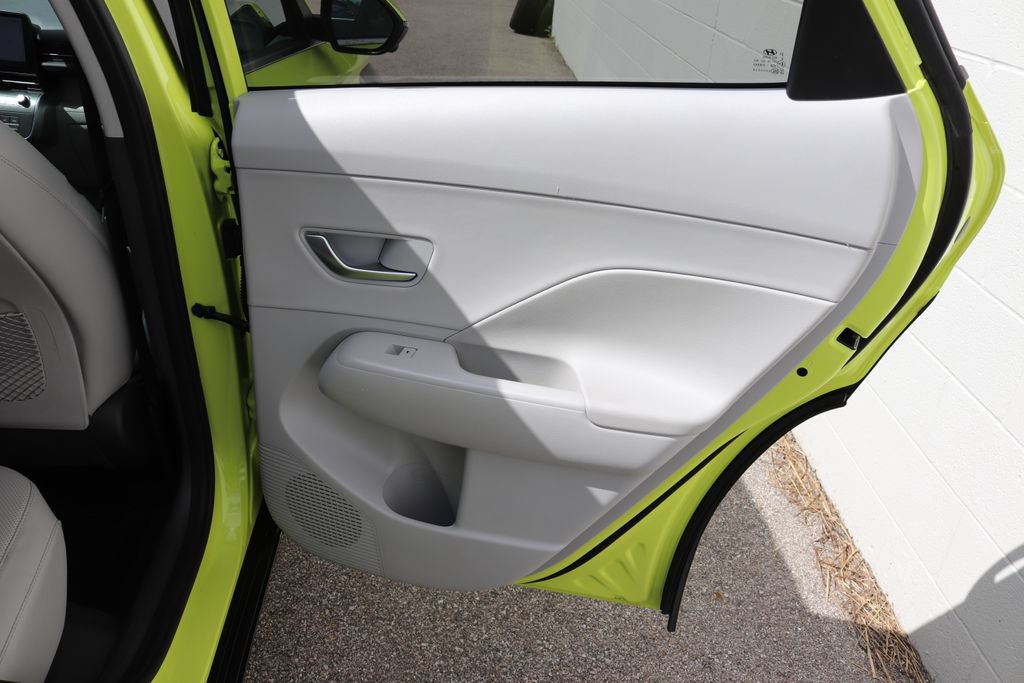 Used 2024 Hyundai Kona Limited FWD image 16