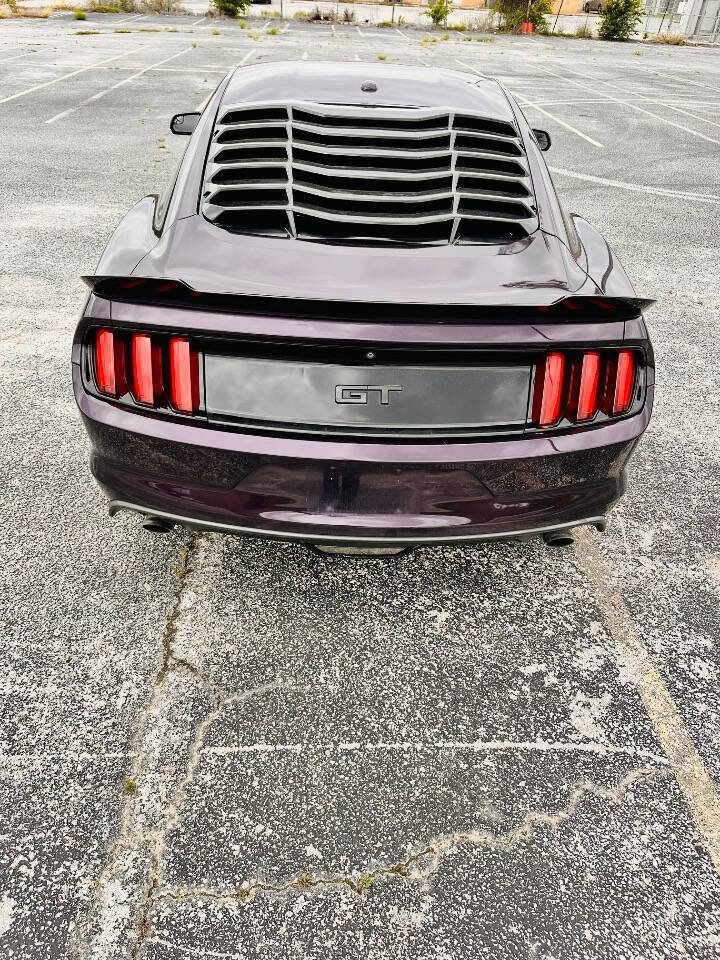 Used 2016 Ford Mustang GT Premium w/ Black Accent Package RWD image 9