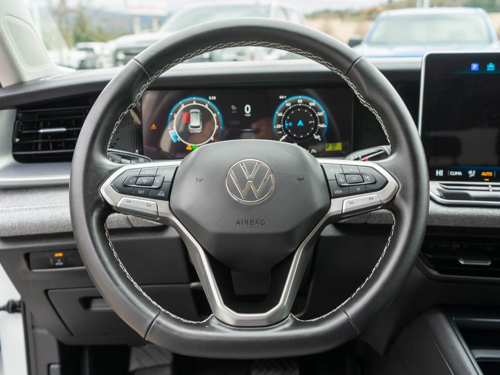Used 2025 Volkswagen Tiguan S image 14
