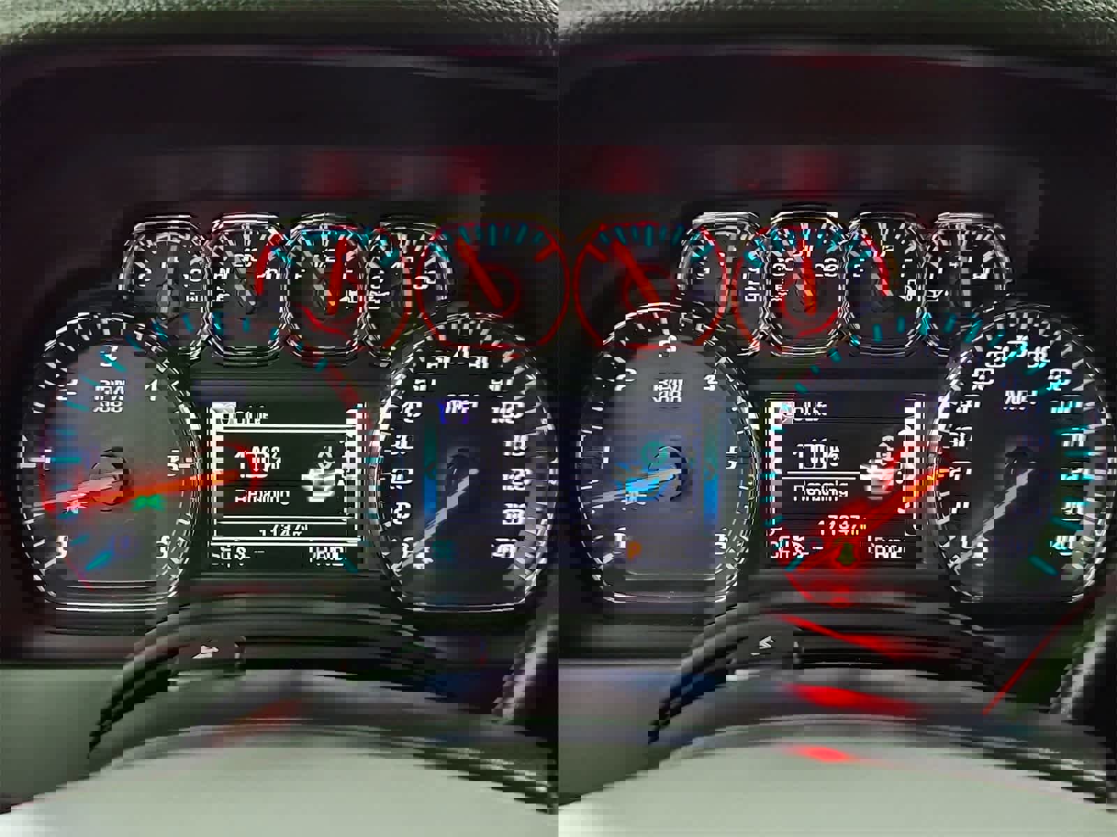 Used 2017 GMC Yukon XL SLE w/ HD Trailering Package image 33