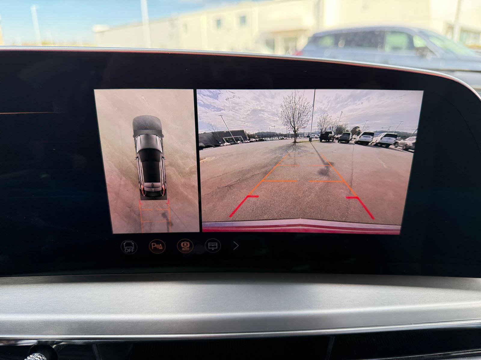 New 2026 Cadillac Lyriq Luxury image 24