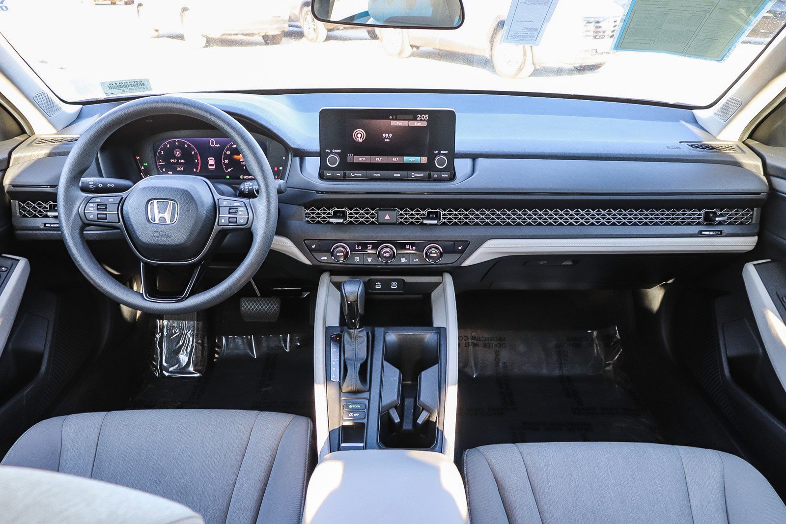 Certified 2025 Honda Accord SE image 13