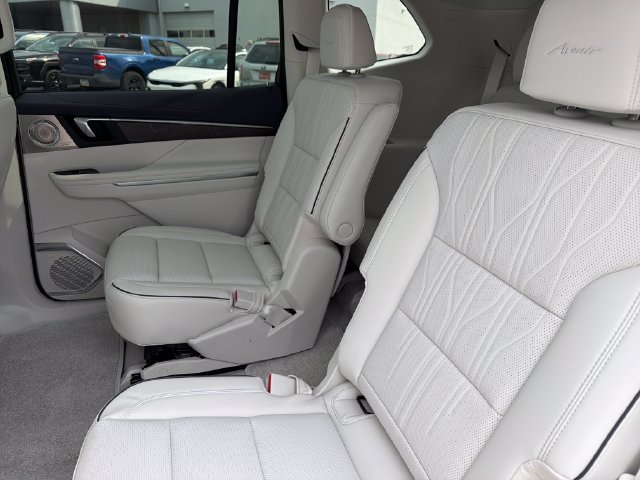 New 2027 Buick Enclave Avenir FWD image 19