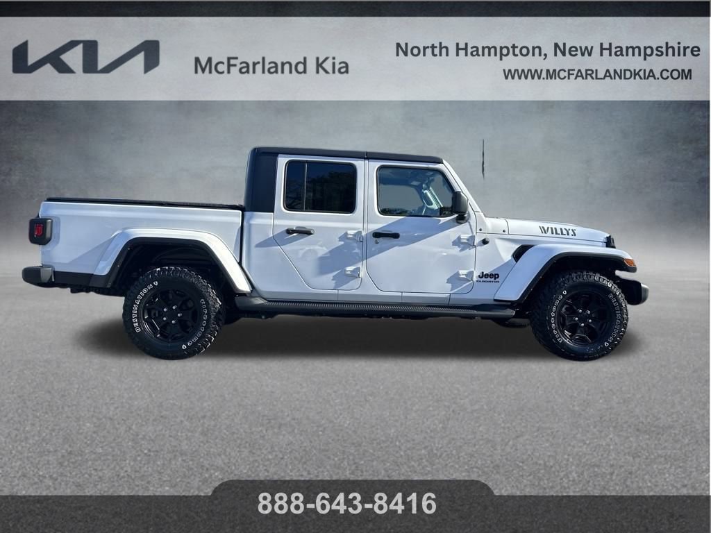 Used 2021 Jeep Gladiator Willys image 8