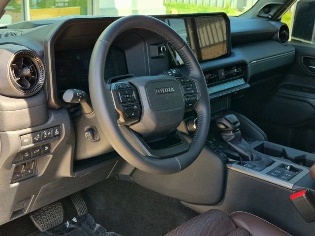 Used 2025 Toyota Land Cruiser w/ Premium Package image 8