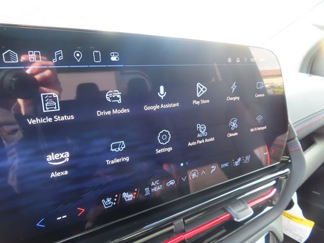 Used 2025 Chevrolet Silverado EV RST image 25