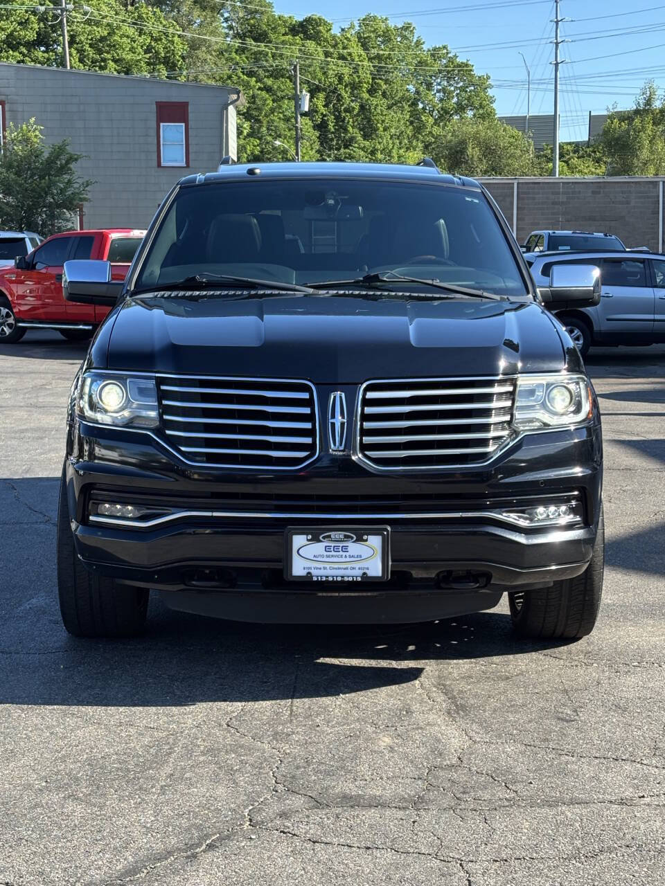 Used 2016 Lincoln Navigator L Reserve AWD/4WD image 3