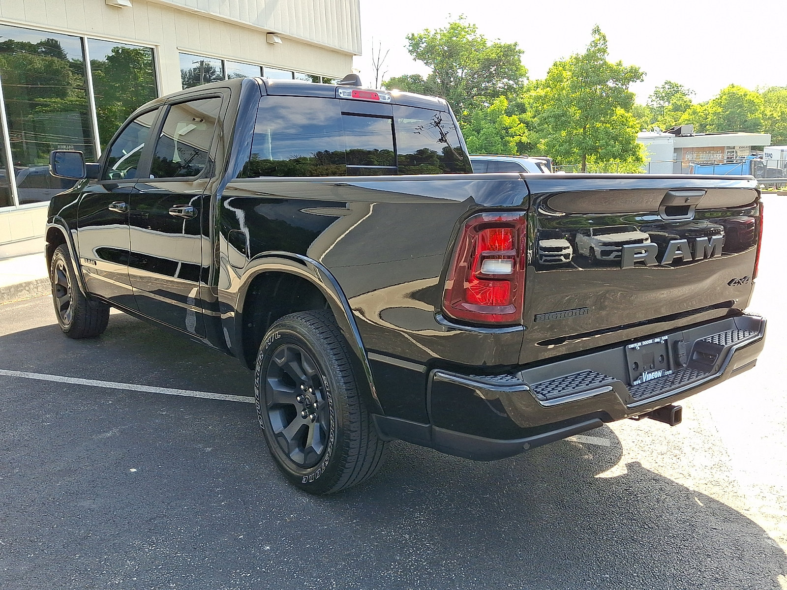 Used 2025 RAM 1500 Big Horn AWD/4WD image 4