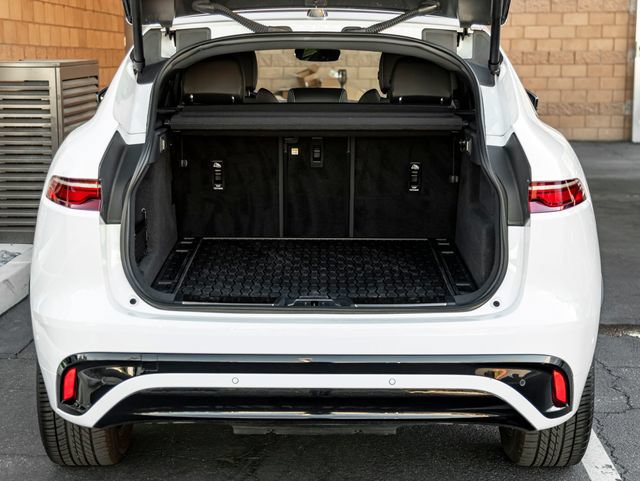 Used 2025 Jaguar F-PACE R-Dynamic S AWD/4WD image 30