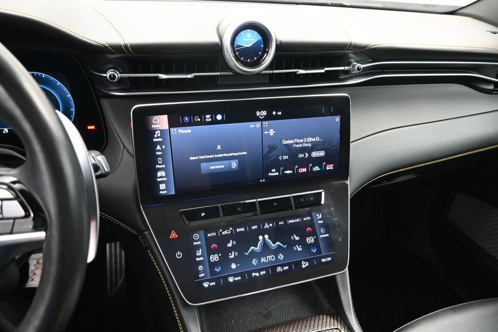 Used 2023 Maserati Grecale Modena AWD/4WD image 14