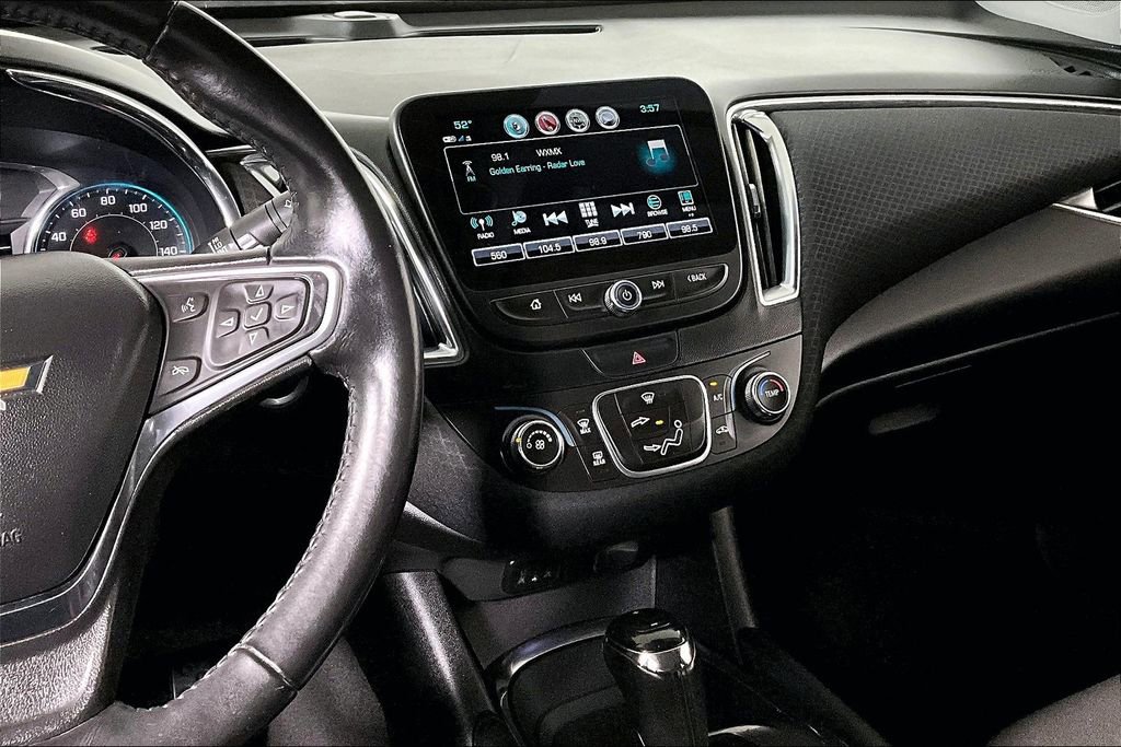 Used 2017 Chevrolet Malibu LT w/ Driver Confidence Package image 6