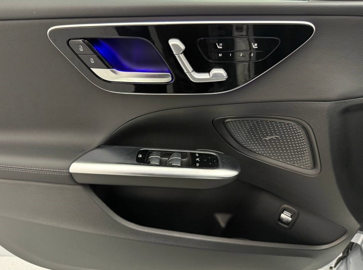 New 2026 Mercedes-Benz C 300 Sedan image 11