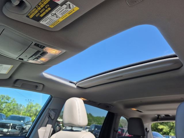 Used 2019 Toyota Highlander XLE AWD/4WD image 29