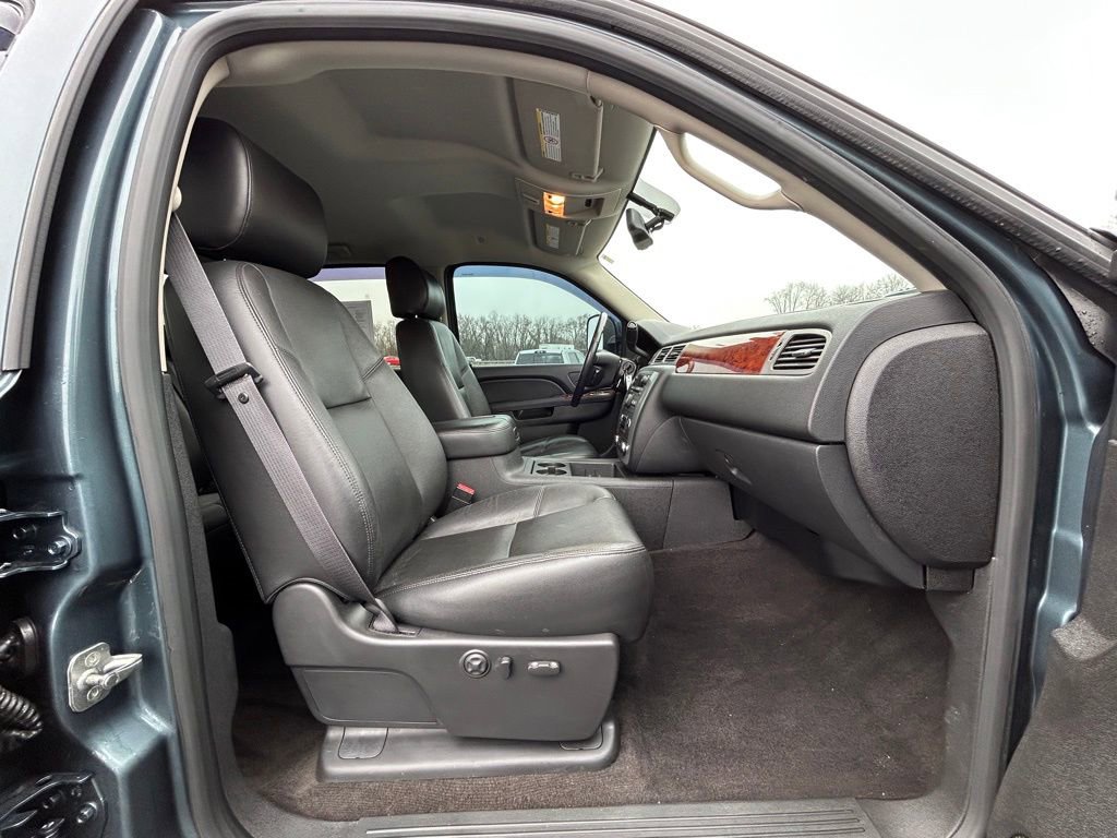 Used 2012 GMC Sierra 3500 SLT w/ SLT Convenience Package image 20