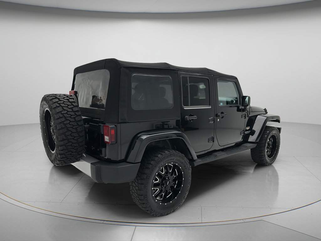 Used 2013 Jeep Wrangler Unlimited Sahara AWD/4WD image 5