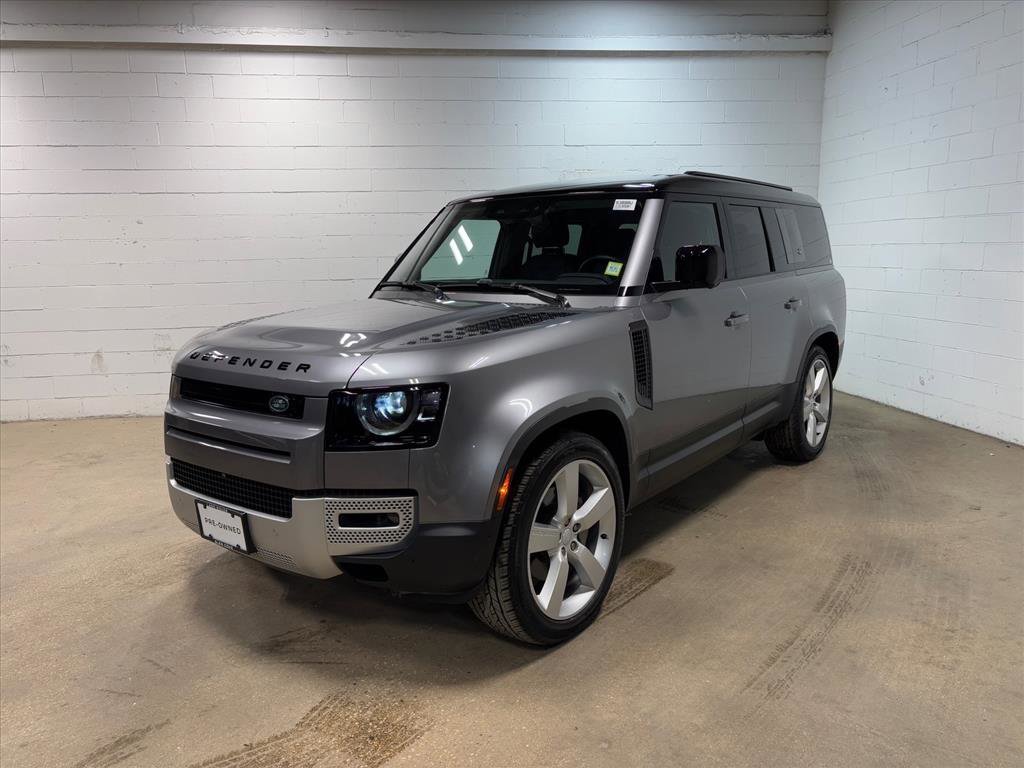 Used 2023 Land Rover Defender 130 SE video 1