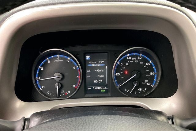 Used 2018 Toyota RAV4 XLE AWD/4WD image 25
