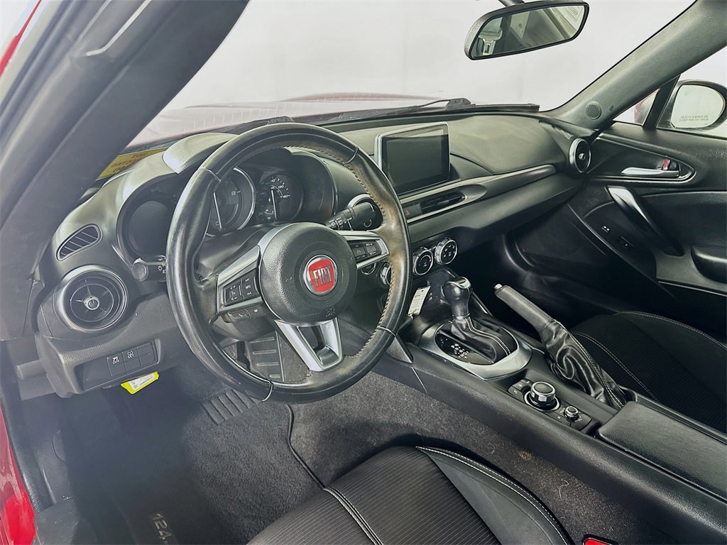 Used 2019 FIAT 124 Spider Classica image 28