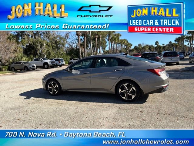 Used 2023 Hyundai Elantra Limited image 4