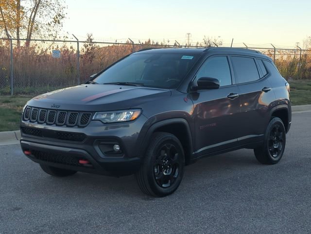 Used 2023 Jeep Compass Trailhawk image 7