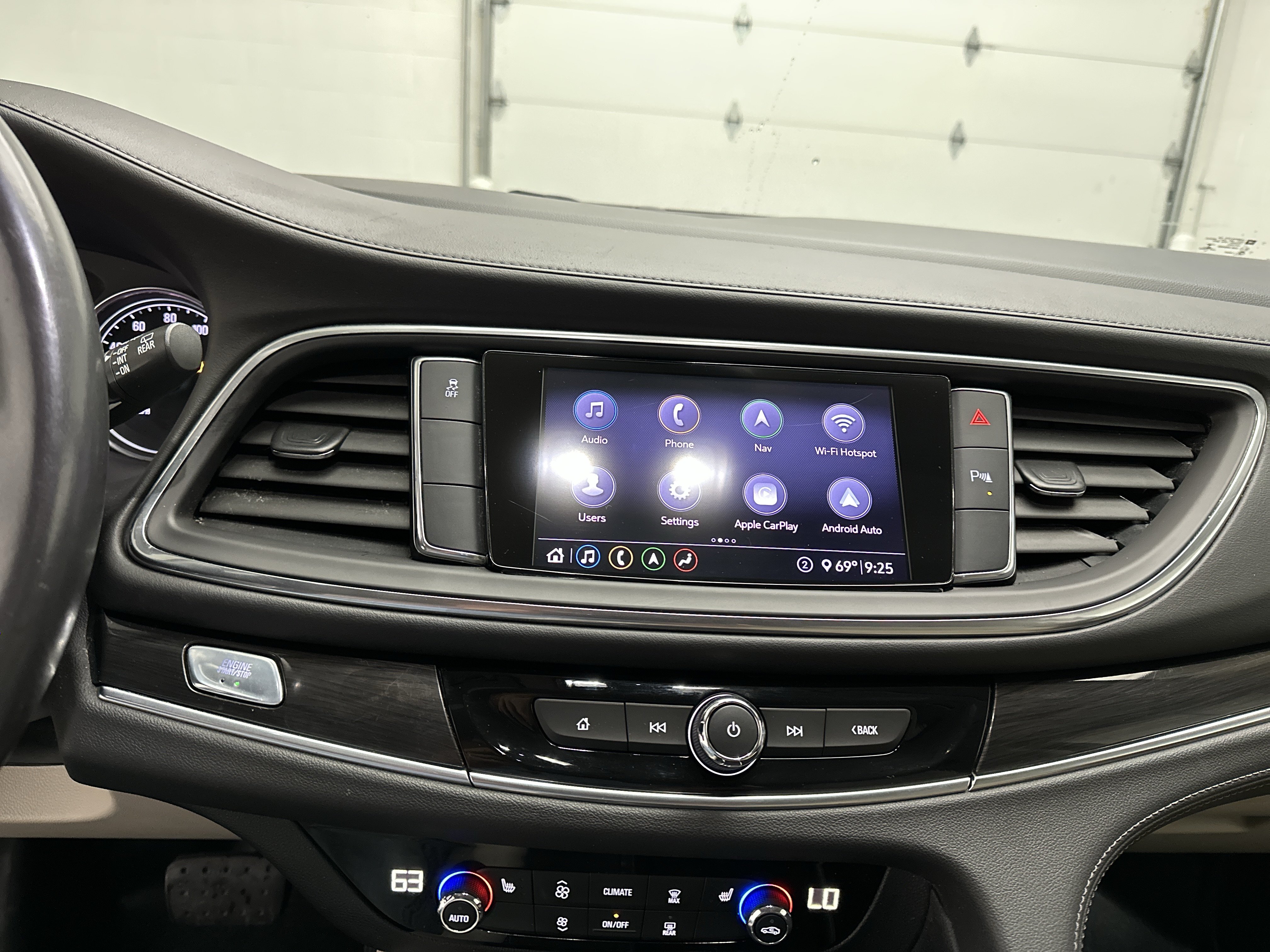 Used 2020 Buick Enclave Essence w/ Sound and Sites Package FWD image 32