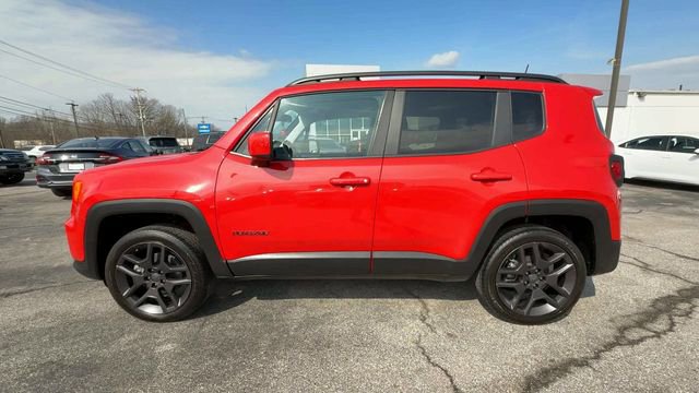 Used 2022 Jeep Renegade Latitude AWD/4WD image 5