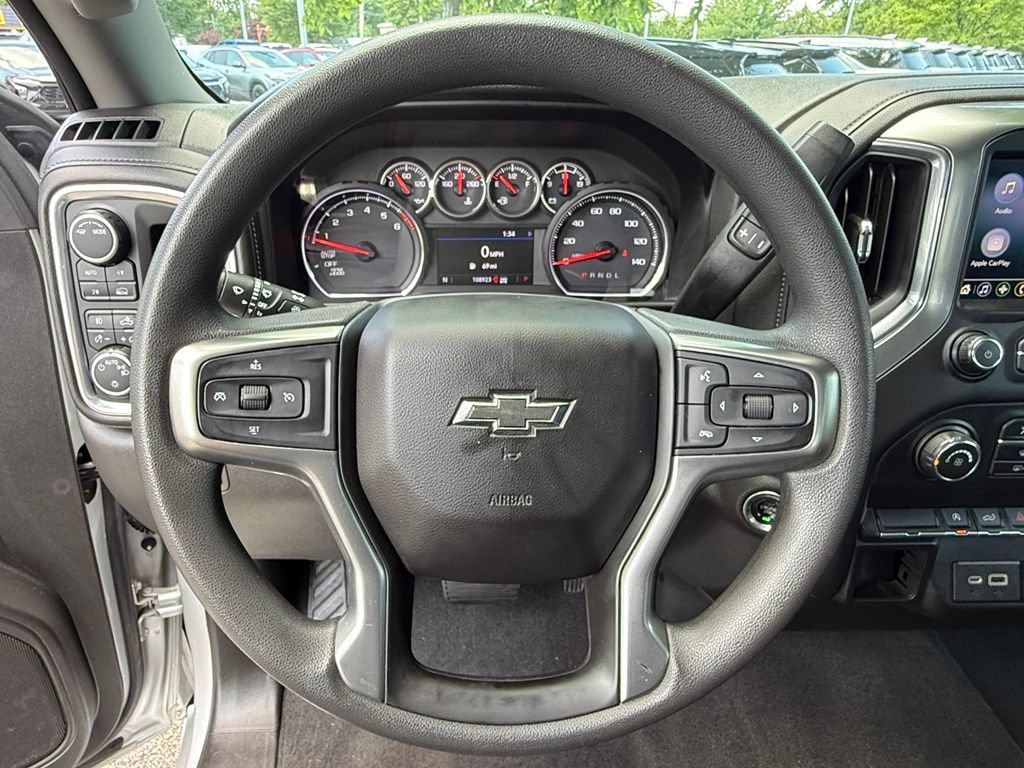 Used 2020 Chevrolet Silverado 1500 RST w/ RST Value Package AWD/4WD image 16