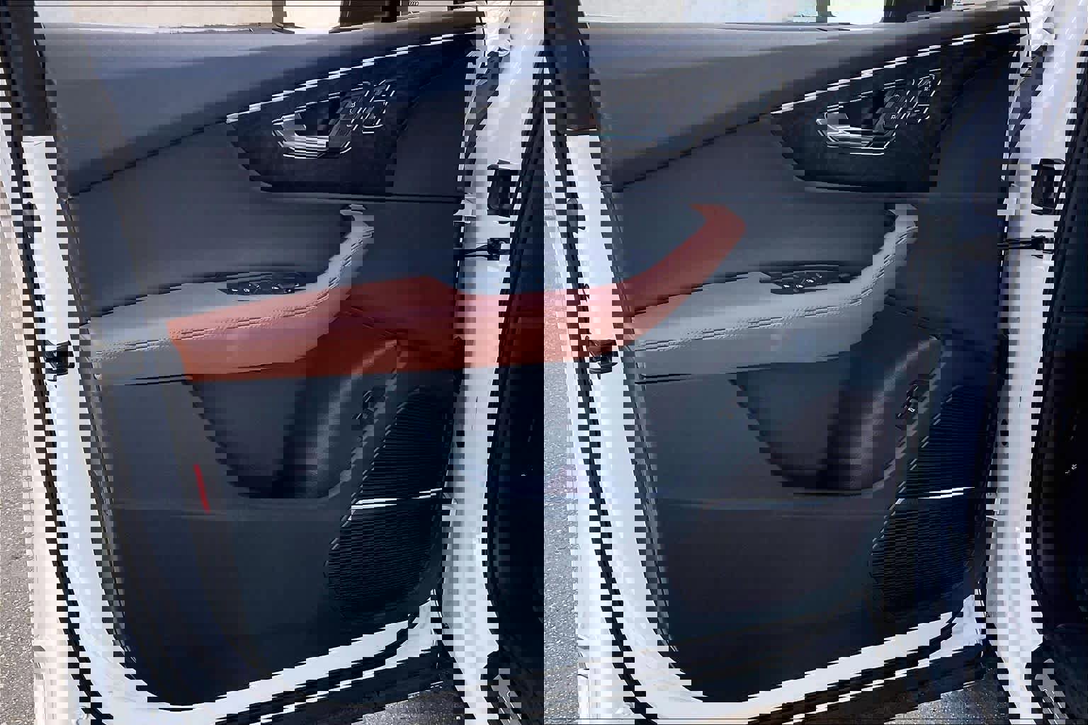 Used 2023 Audi Q7 3.0T Prestige image 24