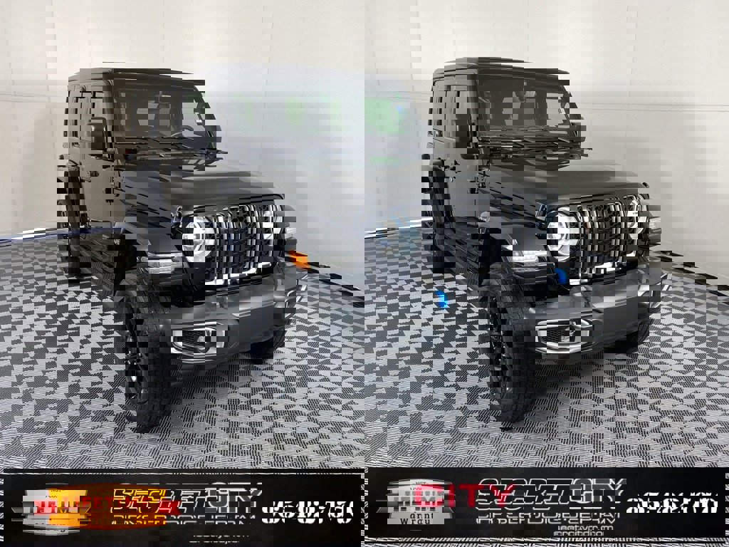 Used 2022 Jeep Wrangler Unlimited Sahara w/ Cold Weather Group