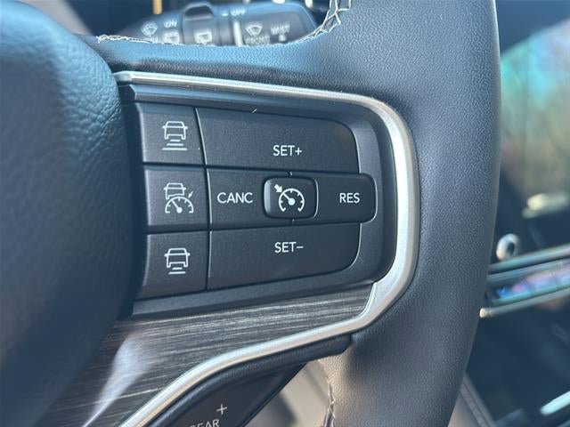 Used 2023 Jeep Wagoneer Series II AWD/4WD image 17