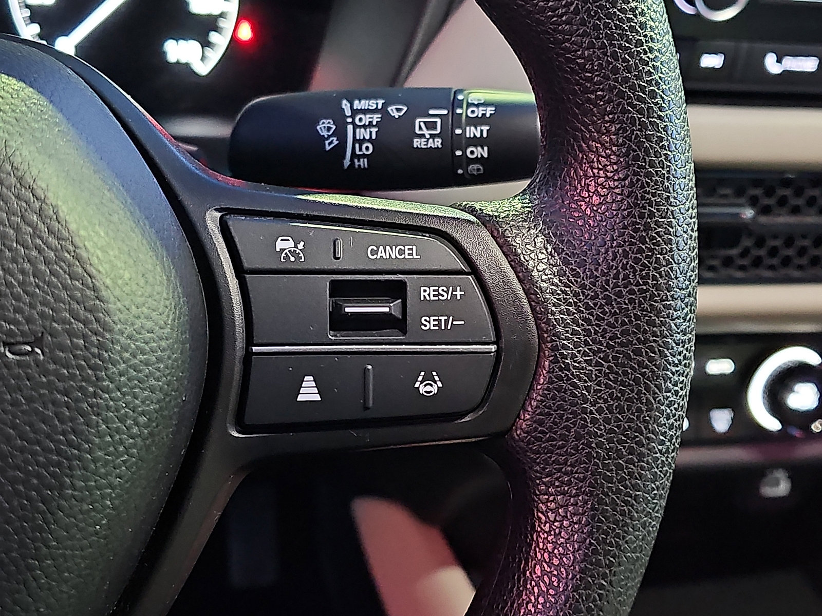 Used 2023 Honda HR-V LX image 21