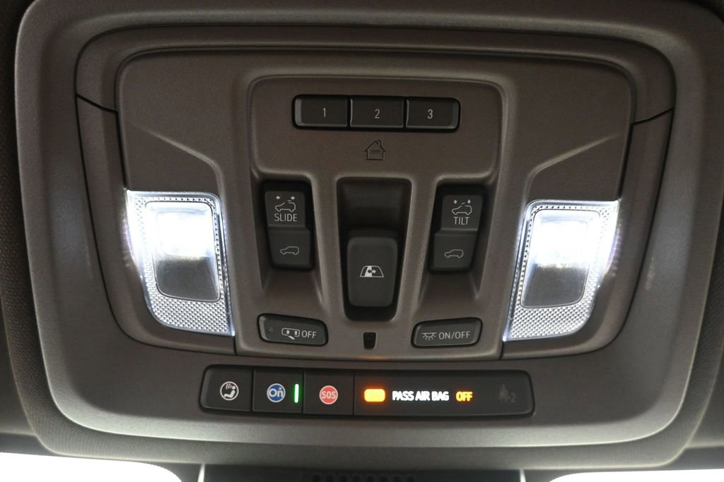 Used 2024 GMC Sierra 3500 Denali w/ Denali Reserve Package AWD/4WD image 16