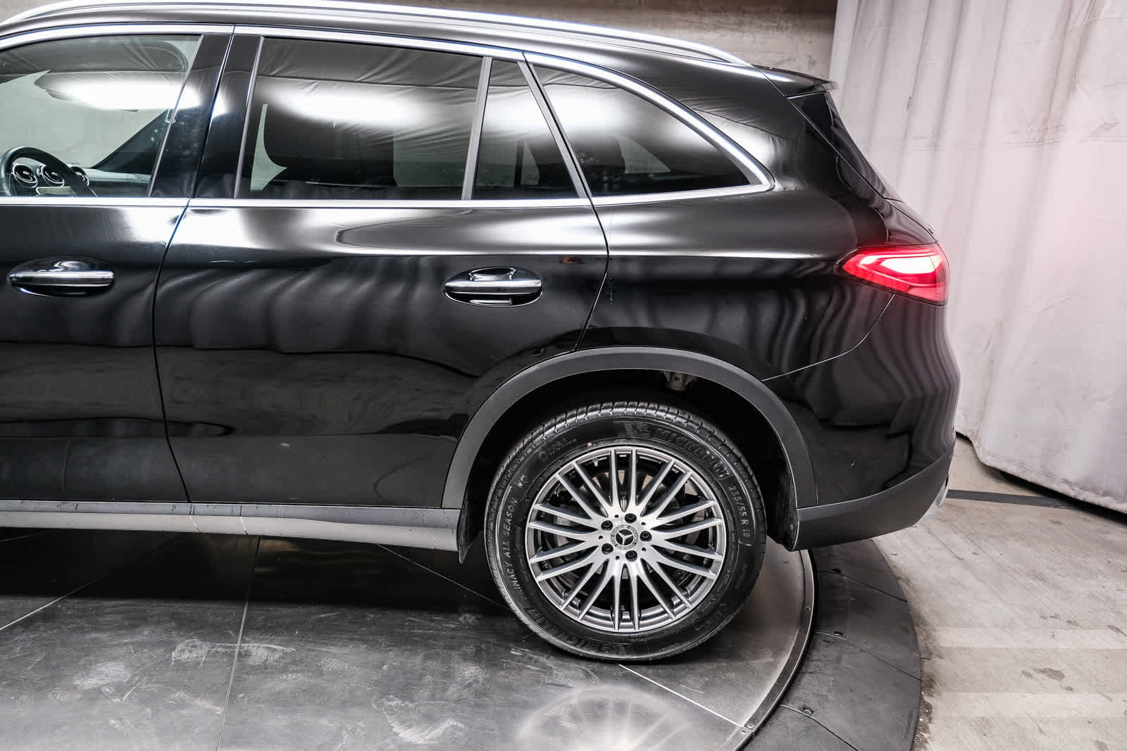 Certified 2024 Mercedes-Benz GLC 300 4MATIC image 8