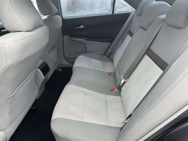 Used 2014 Toyota Camry L image 13