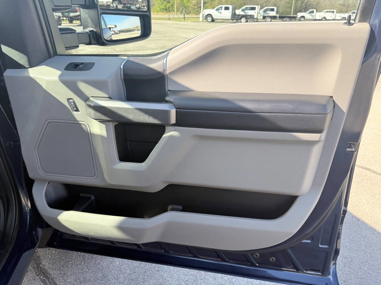 Used 2019 Ford F250 XLT w/ XLT Value Package image 37