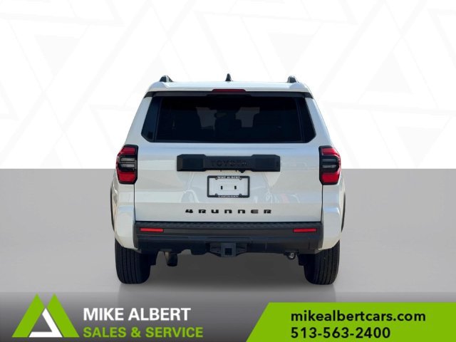 Used 2025 Toyota 4Runner SR5 AWD/4WD image 5