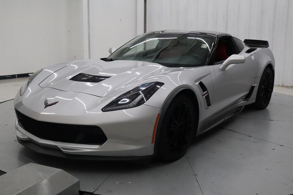 Used 2019 Chevrolet Corvette Grand Sport w/ Carbon Flash Badge Package RWD image 7