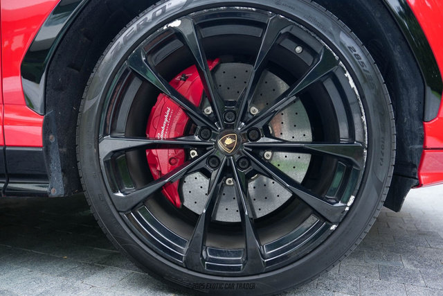 Used 2019 Lamborghini Urus AWD/4WD image 52