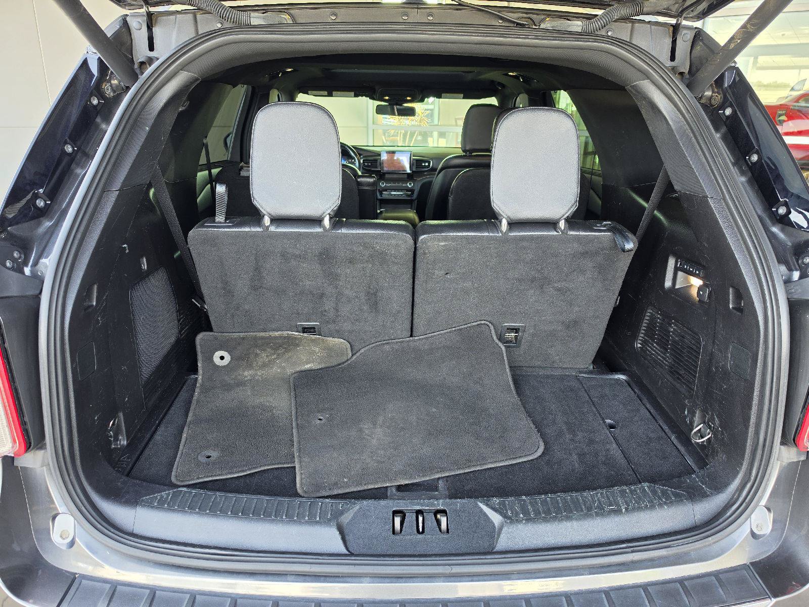 Used 2020 Ford Explorer Limited AWD/4WD image 4