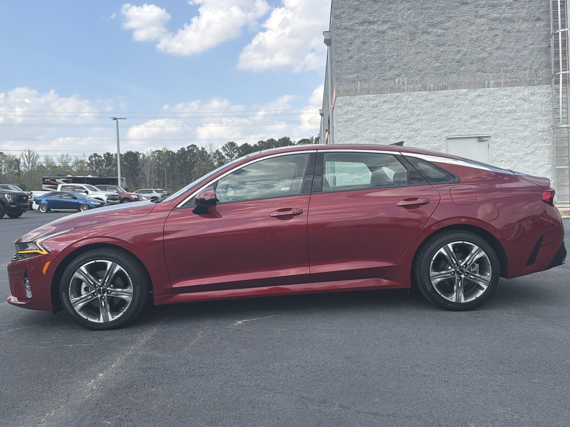 Used 2023 Kia K5 EX FWD image 2