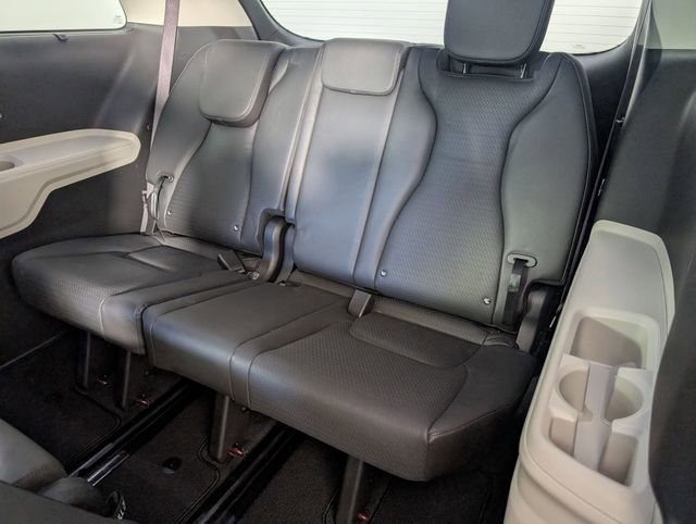 Used 2024 Kia Carnival SX Prestige image 29