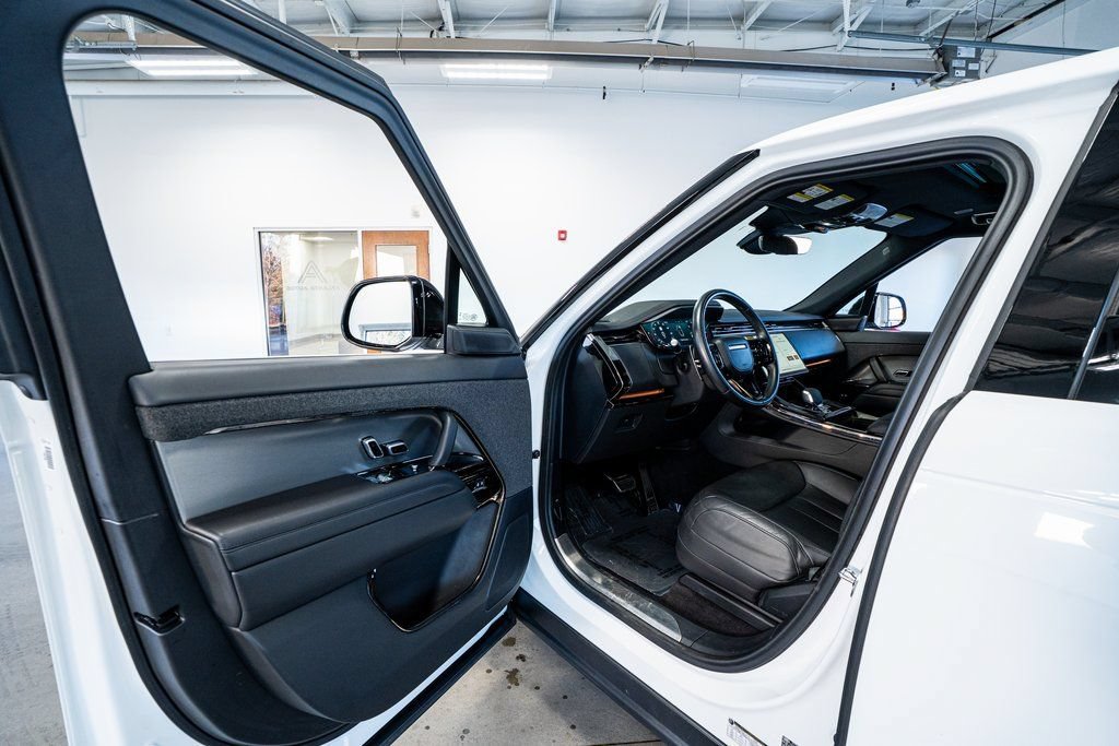 Used 2024 Land Rover Range Rover Sport Dynamic SE AWD/4WD image 29