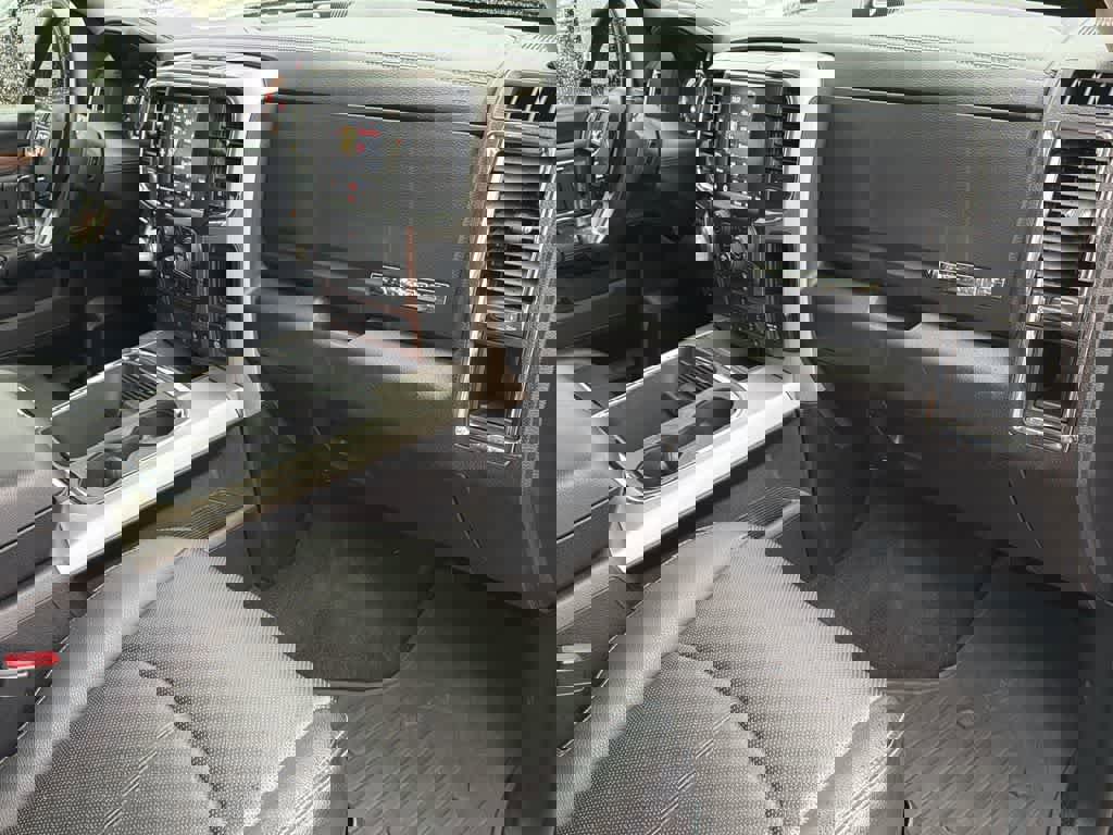 Used 2018 RAM 1500 Laramie w/ Convenience Group image 13